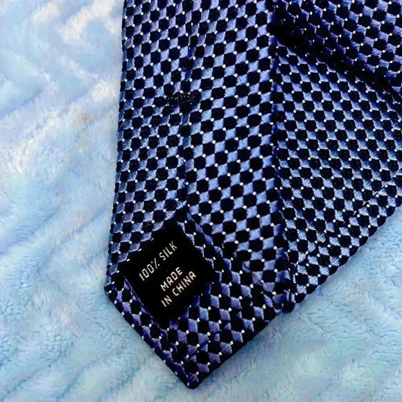 Jos. A. Bank Signature Collection Tie - Picture 4 of 5